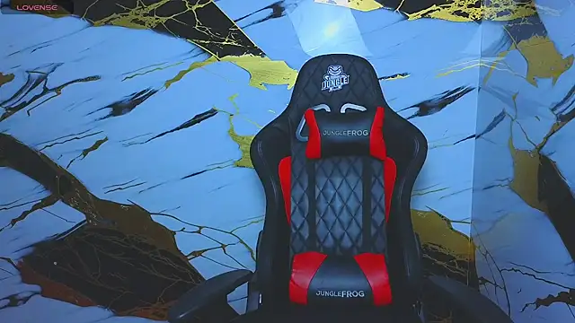 Suarezz10  online show from 11/11/25, 02:50