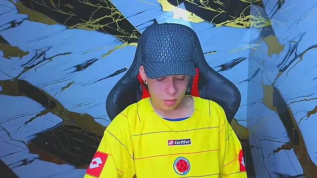 Suarezz10  online show from 11/12/25, 12:49