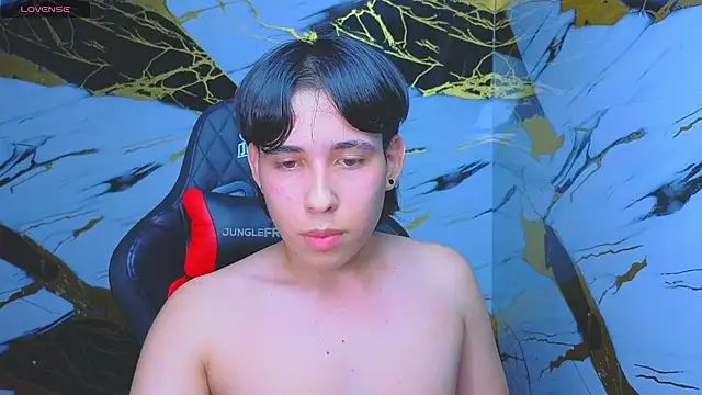 Suarezz10  online show from 11/15/25, 01:36