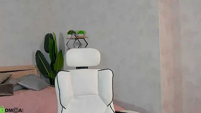 Ella Burns online show from 11/14/25, 08:35