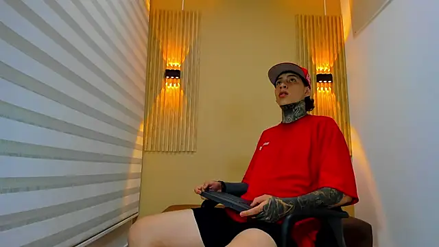 Snapshot of DANTE_ARMSTRONG chatting on 11/10/25, 03:49 DANTE ARMSTRONG online show from 11/10/25, 03:49