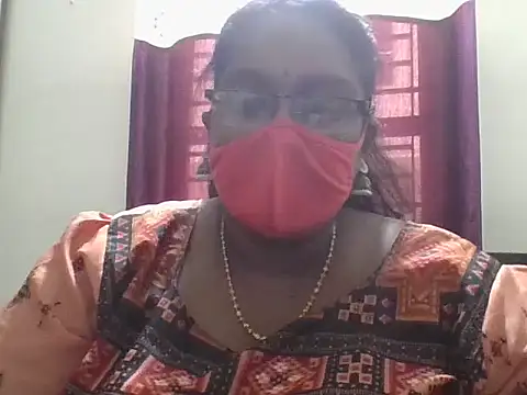 Snapshot of hootypriya chatting on 04/25/26, 06:38 hootypriya online show from 04/25/26, 06:38