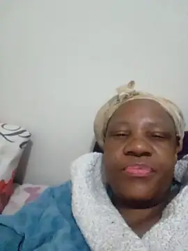 Mommy Sienna online show from 12/15/25, 12:48