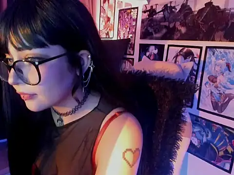 Snapshot of LilithMyers chatting on 11/30/25, 02:26 LilithMyers online show from 11/30/25, 02:26