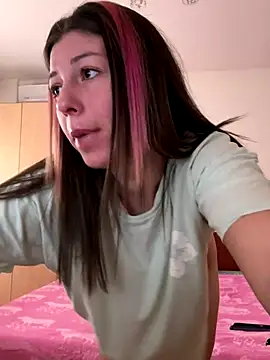 EdaQueen online show from 12/22/25, 10:56