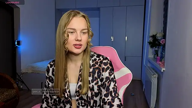 Lunar Flare online show from 11/23/25, 01:44