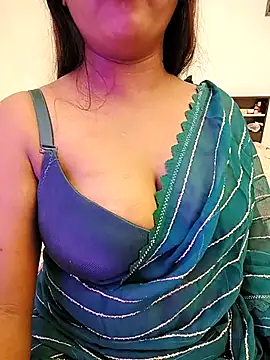 LoveLy-Soneya online show from 12/21/25, 02:35