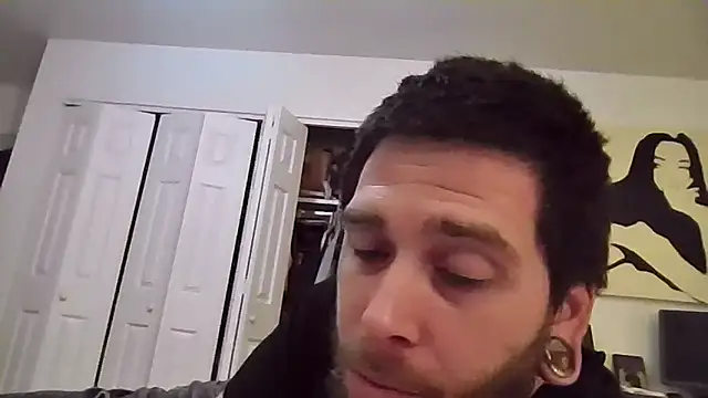 Redriddinghood8 online show from 12/21/25, 04:19