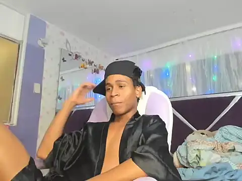 Santy bigcock 01 online show from 01/14/26, 04:29