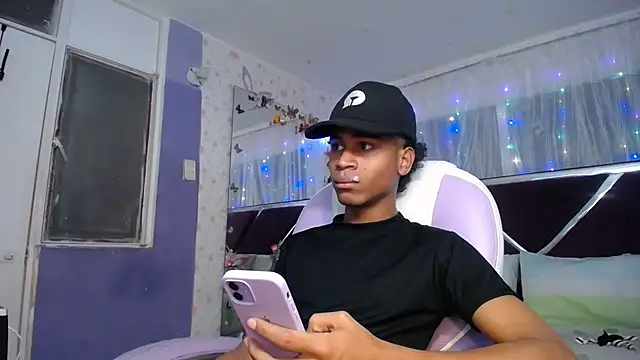 Santy bigcock 01 online show from 04/16/26, 12:50