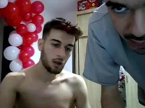 nikolasnik50 online show from 12/21/25, 04:36