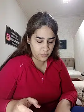 Snapshot of nahiarabiel33 chatting on 06/20/26, 06:44 nahiarabiel33 online show from 06/20/26, 06:44