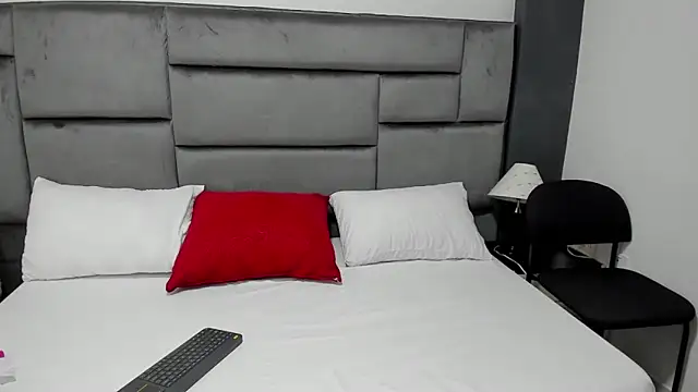 CatleyaSmith online show from 01/11/26, 12:21