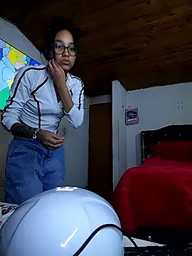 lyam ebony  online show from 01/12/26, 03:34