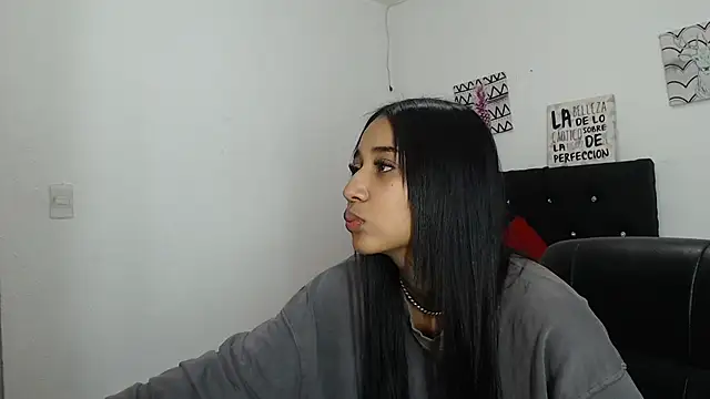 lyam ebony  online show from 02/06/26, 09:29