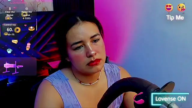 Snapshot of Lalalemoonds chatting on 12/04/25, 01:20 Lalalemoonds online show from 12/04/25, 01:20