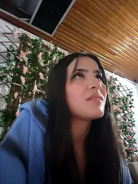 Celeste Moretti online show from 11/12/25, 02:01