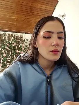 Celeste Moretti online show from 11/12/25, 02:06