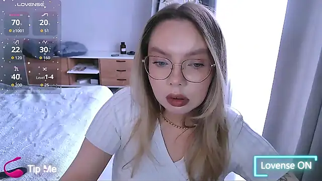 PolinaXXXXJones online show from 03/10/26, 09:25