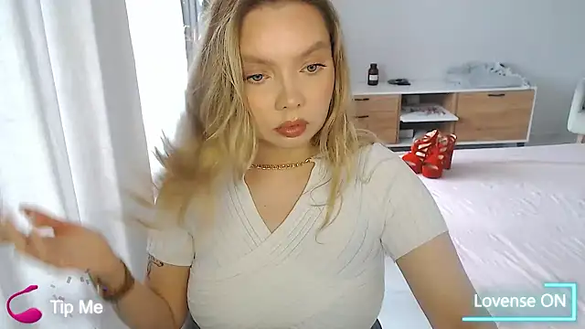 PolinaXXXXJones online show from 04/30/26, 05:58