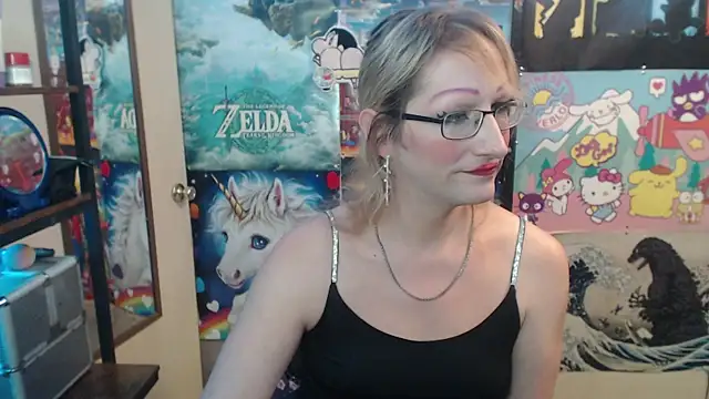 Snapshot of Savanah_Banana_ chatting on 11/08/25, 05:45 Savanah Banana online show from 11/08/25, 05:45