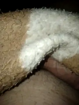 Snapshot of Azo3zgju chatting on 12/15/25, 12:04 Azo3zgju online show from 12/15/25, 12:04