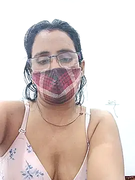 sanjana077 online show from 03/15/26, 03:23