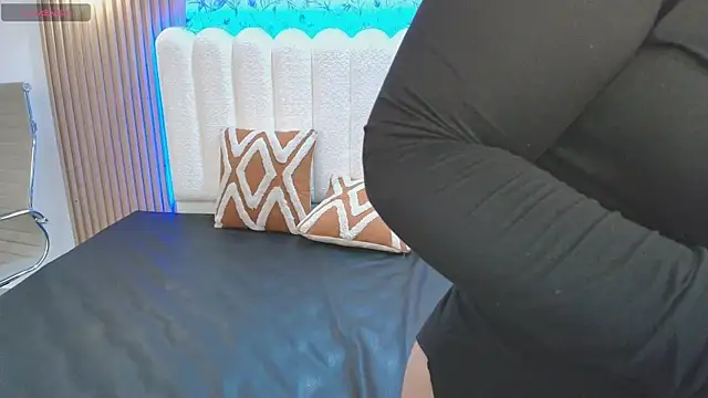 samiraa haalem online show from 04/17/26, 04:04