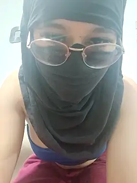 CandyLove 19 online show from 11/11/25, 03:06