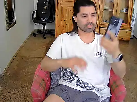 CharlyHemax online show from 04/17/26, 03:15