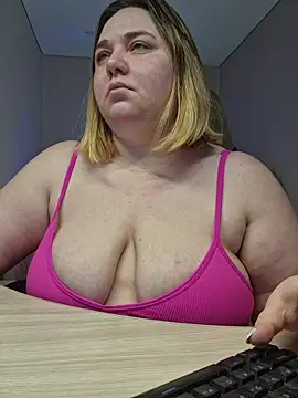 Yes senia online show from 12/19/25, 05:03