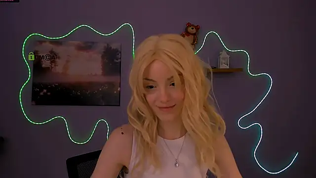 mia starrr  online show from 03/07/26, 07:55