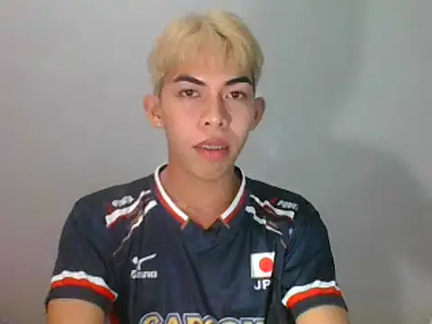 Urhotsilverboy online show from 05/23/26, 07:40