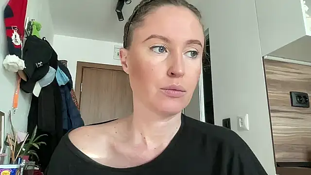 Ameli8 online show from 12/15/25, 08:18