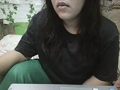 fluffy raa online show from 04/01/26, 05:19