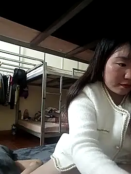 Helen kelly online show from 12/19/25, 02:02