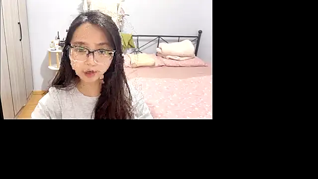 Hmm 0303 online show from 03/08/26, 03:27