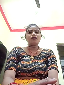 Riya lovely0143 online show from 12/05/25, 02:47