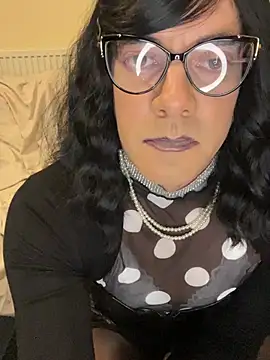 RebekaCD online show from 05/05/26, 06:32