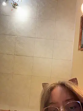 EveLunny online show from 02/16/26, 11:34