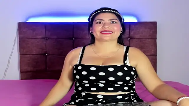 NoirAntonela online show from 11/14/25, 06:06