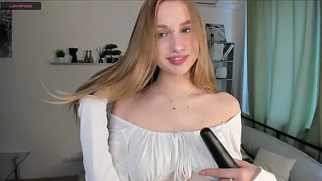 TawnyaVanschaick online show from 05/01/26, 10:20