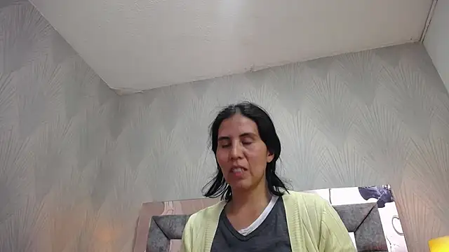 Snapshot of GiselaZivic chatting on 05/06/26, 07:08 GiselaZivic online show from 05/06/26, 07:08
