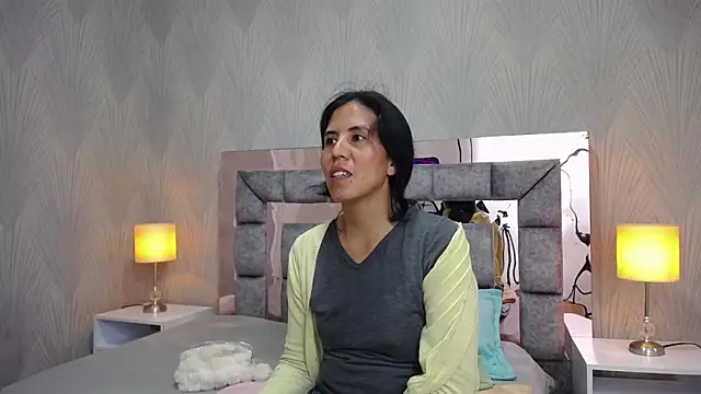 Snapshot of GiselaZivic chatting on 05/11/26, 06:49 GiselaZivic online show from 05/11/26, 06:49