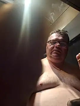 Snapshot of Grase44 chatting on 11/09/25, 12:58 Grase44 online show from 11/09/25, 12:58