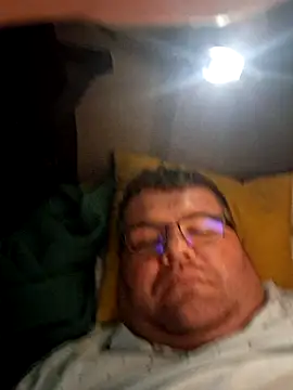 Snapshot of Grase44 chatting on 11/13/25, 11:14 Grase44 online show from 11/13/25, 11:14