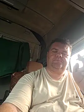 Snapshot of Grase44 chatting on 11/17/25, 03:07 Grase44 online show from 11/17/25, 03:07