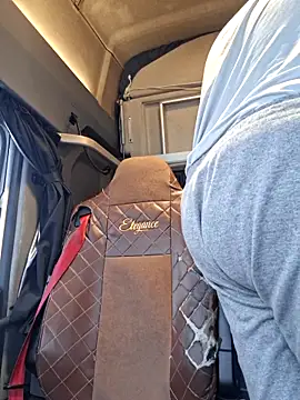 Snapshot of Grase44 chatting on 11/23/25, 02:39 Grase44 online show from 11/23/25, 02:39