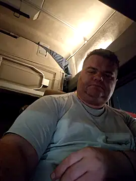 Snapshot of Grase44 chatting on 12/15/25, 06:56 Grase44 online show from 12/15/25, 06:56