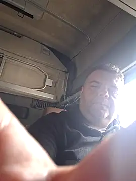 Snapshot of Grase44 chatting on 12/16/25, 01:38 Grase44 online show from 12/16/25, 01:38